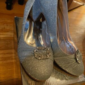 Madgley Mischka Block Heels